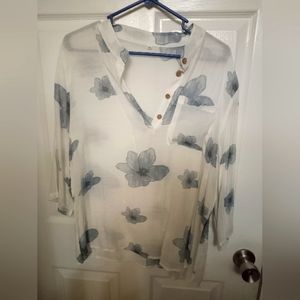 NWOT luxurious linen blouse